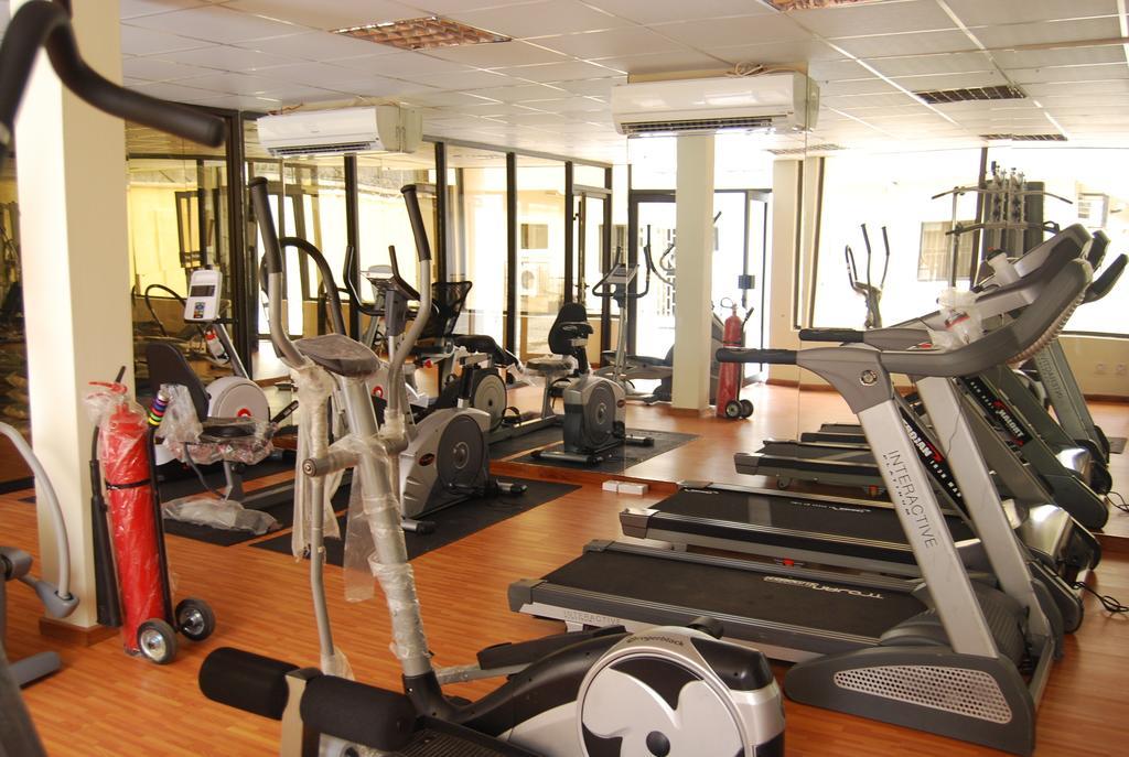 The Habitat Suites International Lagos Eksteriør bilde