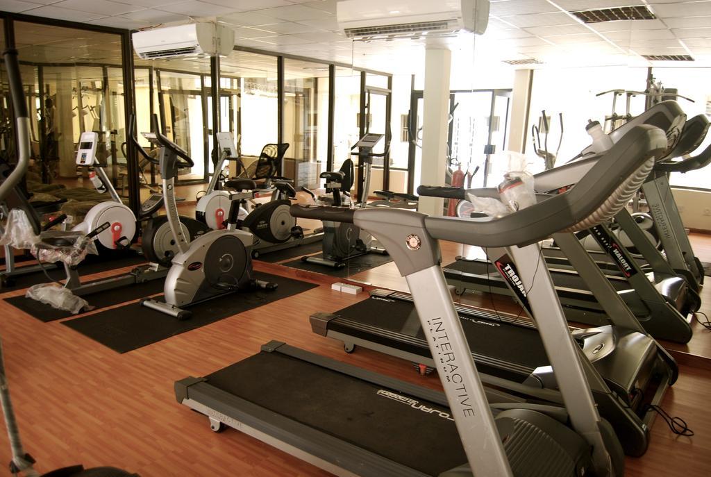 The Habitat Suites International Lagos Eksteriør bilde