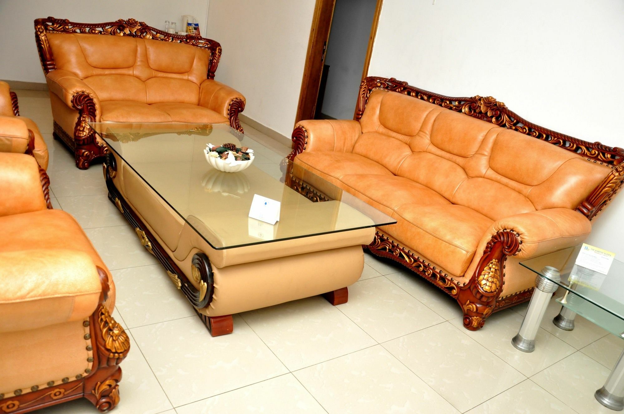 The Habitat Suites International Lagos Eksteriør bilde