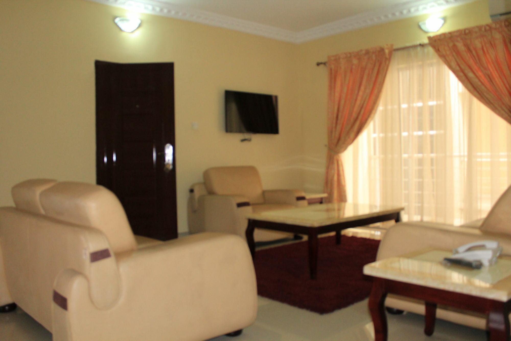 The Habitat Suites International Lagos Eksteriør bilde
